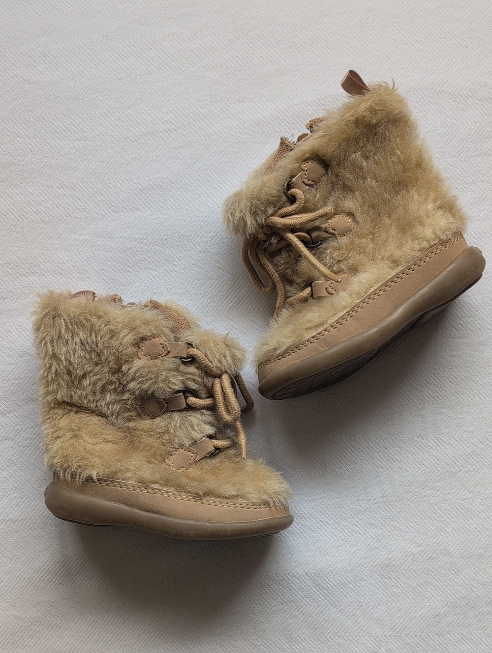 babyGap Faux Fur Boots Infant Size 3 Teddy Lace Up Side Zip Winter Shoes Fluffy